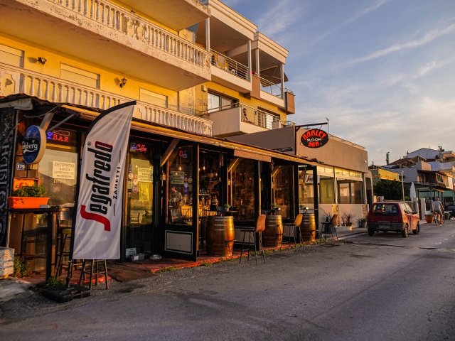 Photo of Harley Bar restaurant