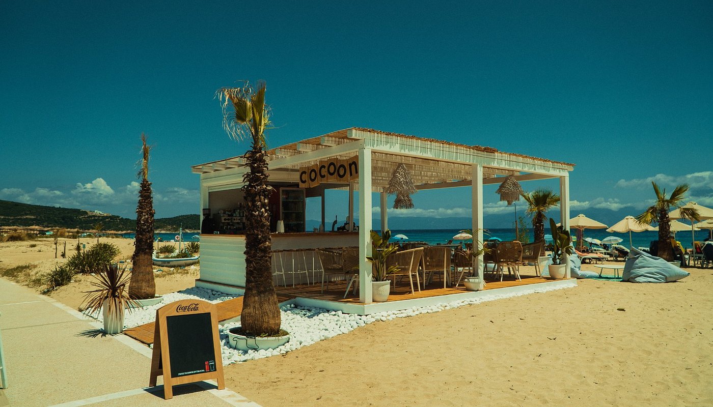 Cocoon Beachbar