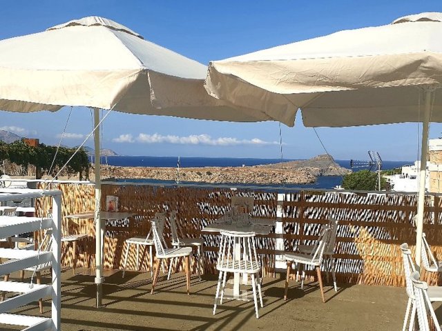 Photo of Roof Burger Lab restaurant